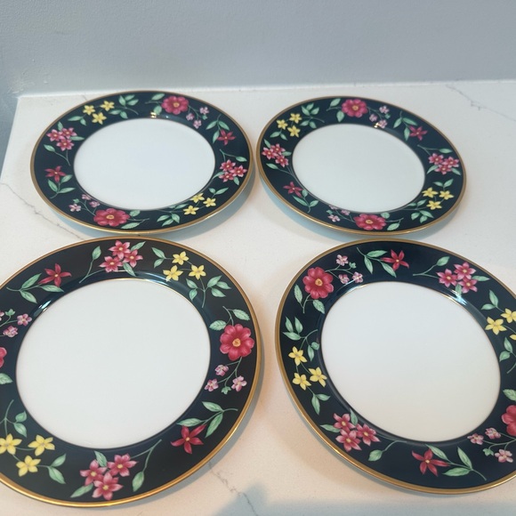 Fitz and Floyd Other - Fitz and Floyd Black Floral Salad/Dessert Plates with Gold Trim (Set of 4) vinta